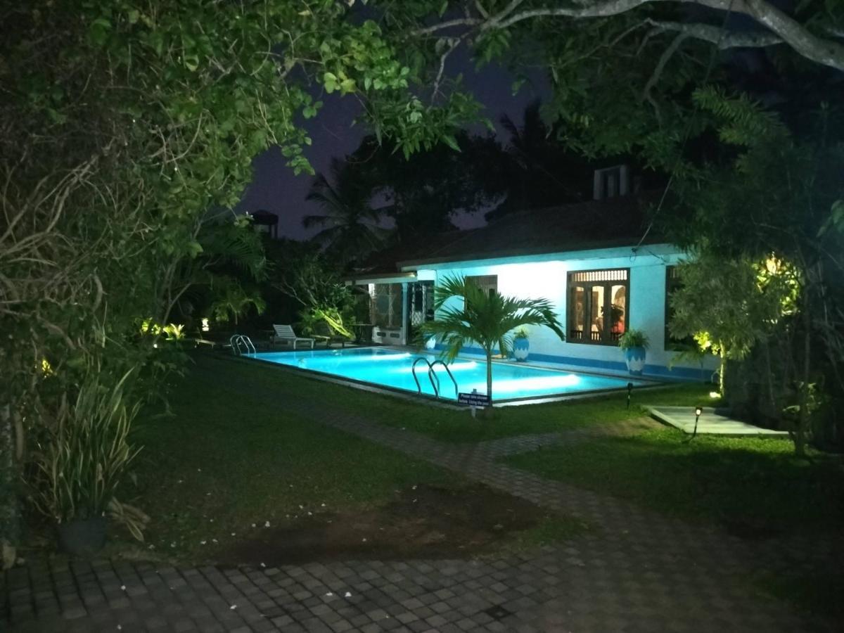 Lioni Holidays Villa Negombo Exteriér fotografie