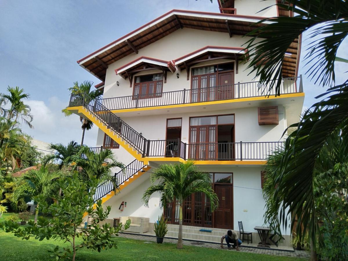 Lioni Holidays Villa Negombo Exteriér fotografie
