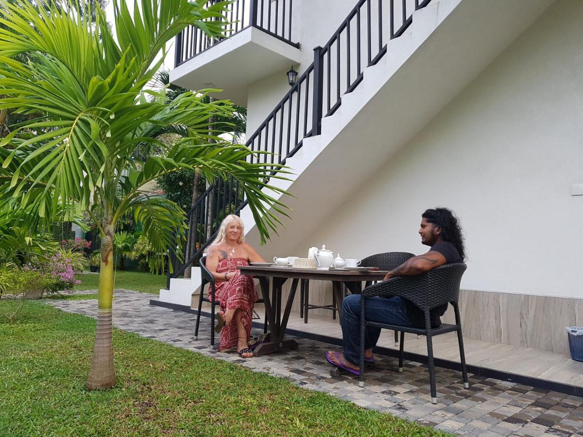 Lioni Holidays Villa Negombo Exteriér fotografie