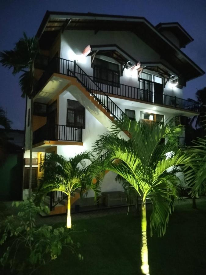 Lioni Holidays Villa Negombo Exteriér fotografie
