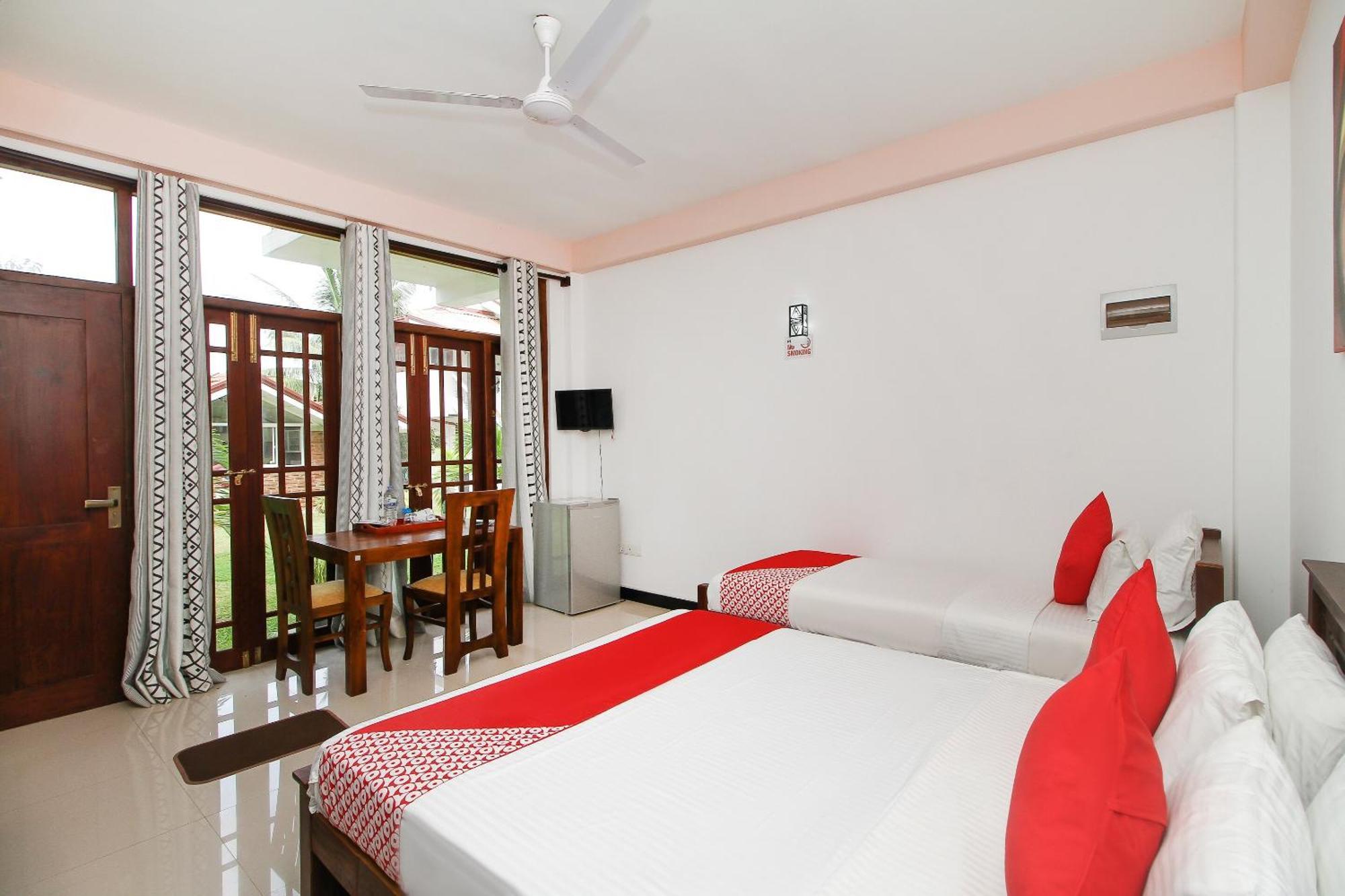 Lioni Holidays Villa Negombo Pokoj fotografie